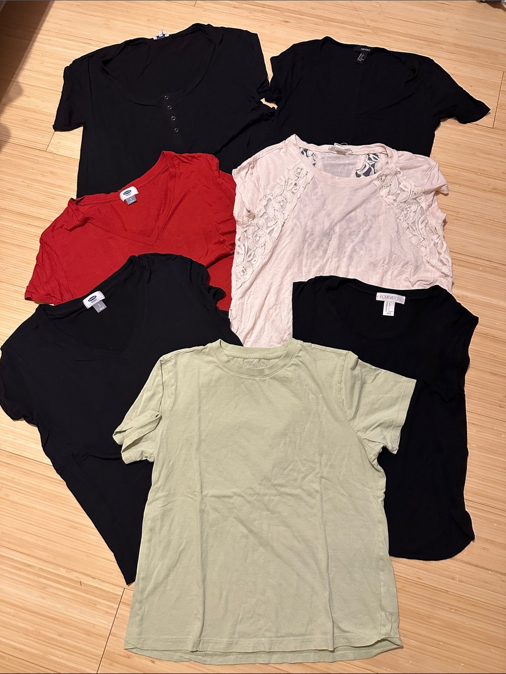 Bundle women’s short sleeve tees mixed brands